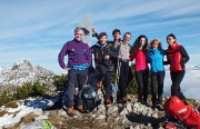 03 In vetta al Monte Cancervo (1835 m) ...alle spalle il Venturosa